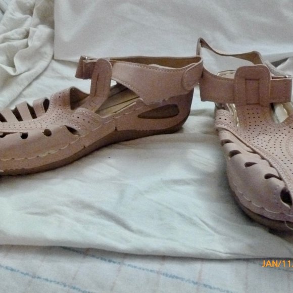 Jane Closet size 7 sandals - Picture 4 of 6